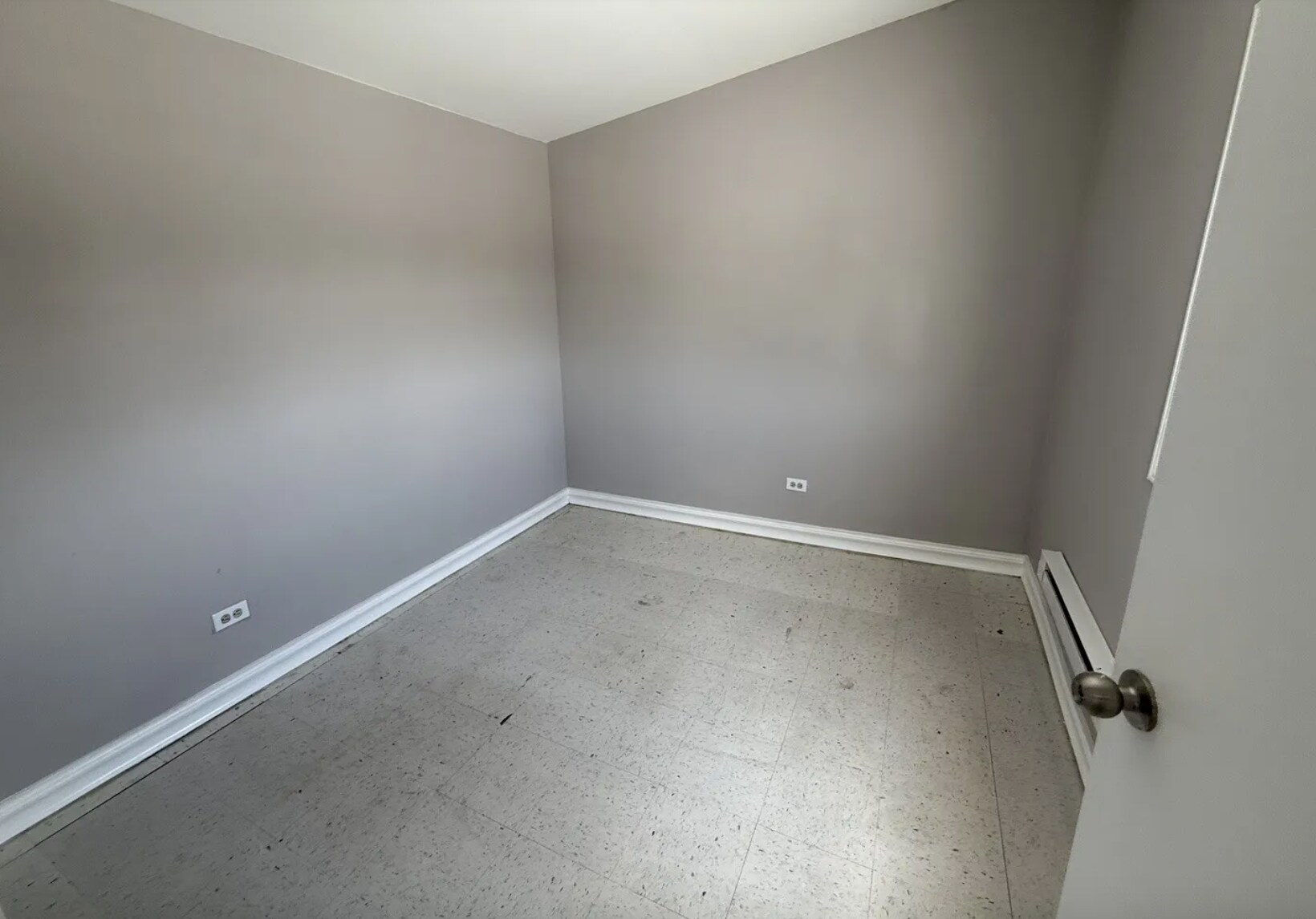 Building Photo - 2349 N Lorel Ave