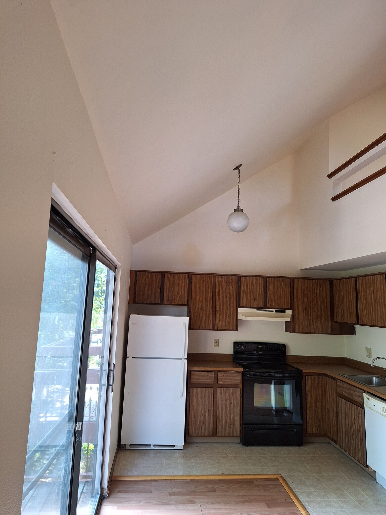 Building Photo - 4501 Boardwalk Dr