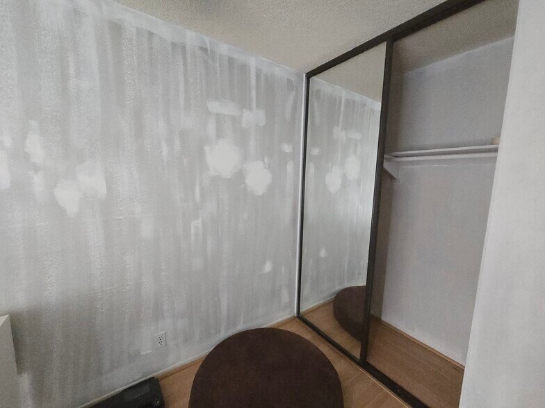 Building Photo - 5488 Dobbs St