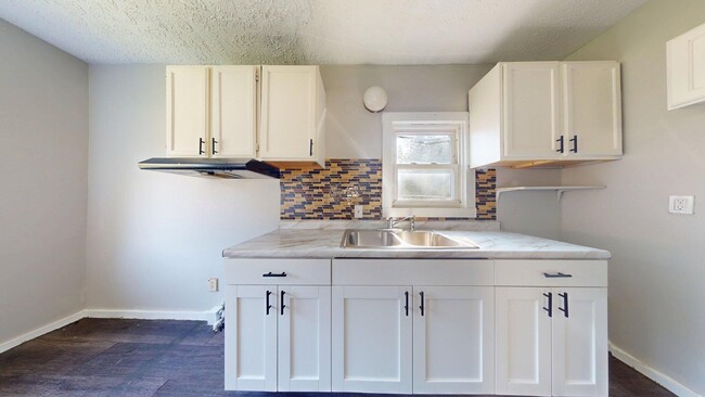 Building Photo - Denison/W.73rd neighborhood - updated 3 be...