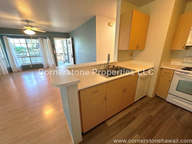 Building Photo - 468 Mananai Pl