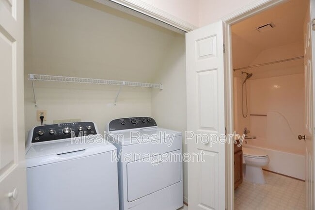 Building Photo - 12316 Boxford Ln