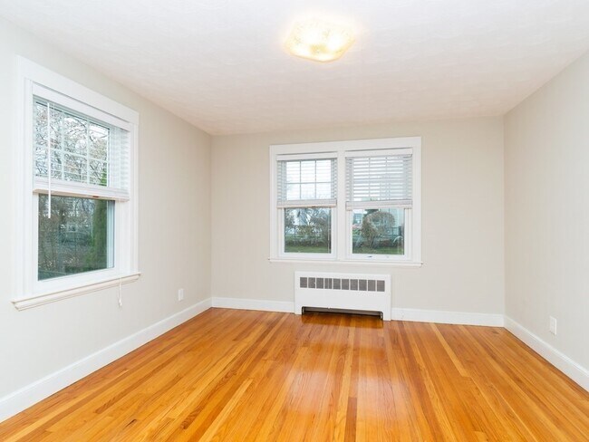 Building Photo - 5 Mangano Ct