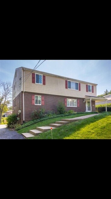 Building Photo - 110 Schars Ln