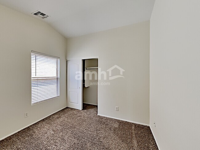 Building Photo - 12323 W Medlock Dr