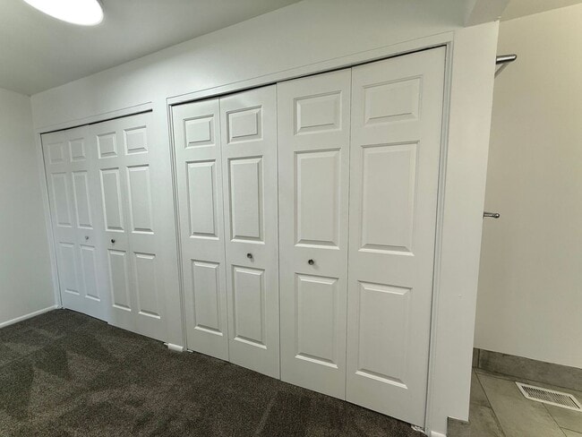 Building Photo - 3 Bedroom Home in Holladay now available