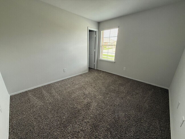 Building Photo - 3-Bedroom House for Rent in Killeen