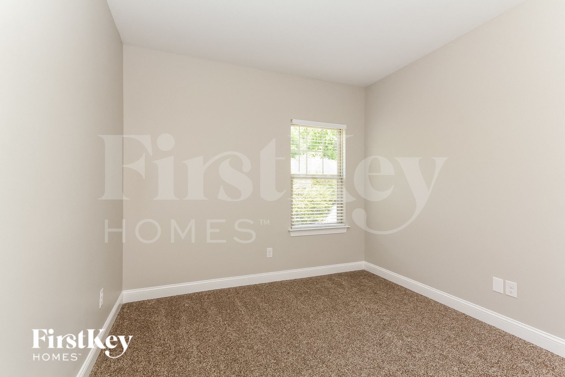 Building Photo - 8745 Aspinwall Dr