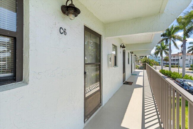Building Photo - 1300 Seaway Dr