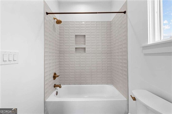 Building Photo - 255 High St