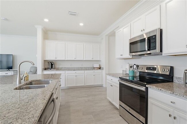 Building Photo - 12020 Arbor Trace Dr