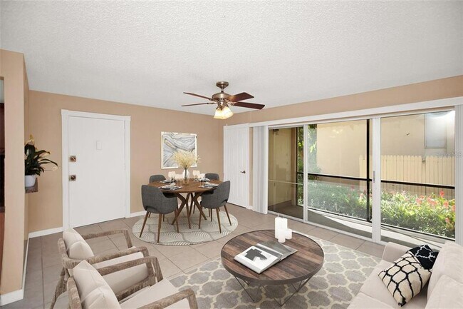 Building Photo - 596 Orange Dr