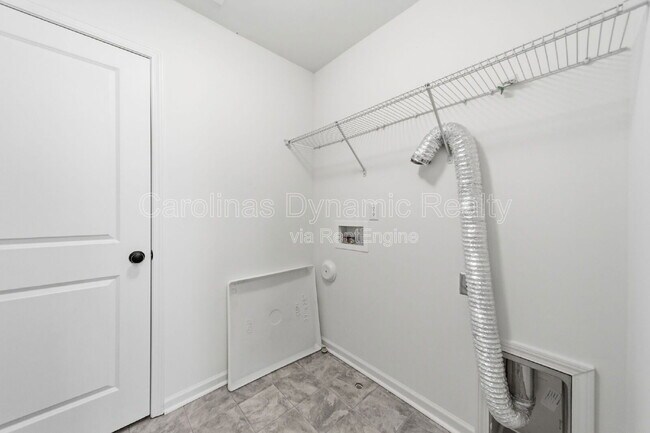 Building Photo - 11936 Basking Dr