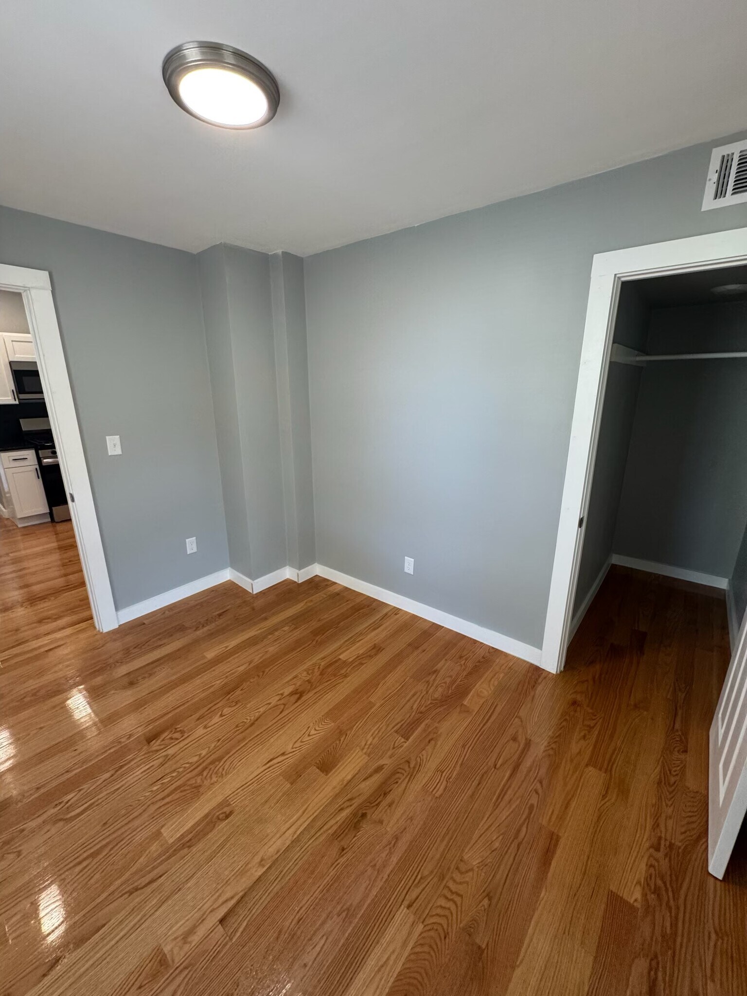 Building Photo - 193 Winter St