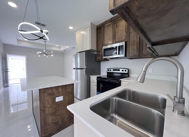 Building Photo - Brand New! Don't Miss Out Call today!