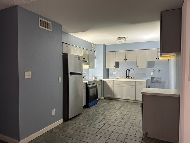 Building Photo - 14620 N 31st Ln