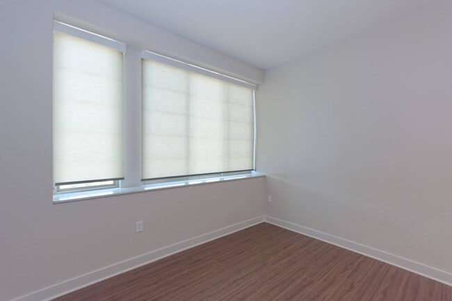 Building Photo - 101 Nott Terrace