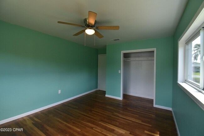 Building Photo - 1815 Arthur Ave