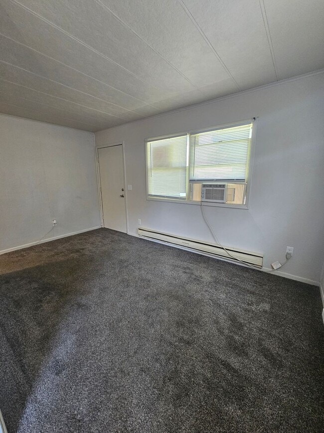Building Photo - 108-108 NW 11th Ave