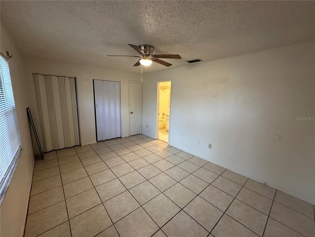 Building Photo - 968 Sunshine Way SW