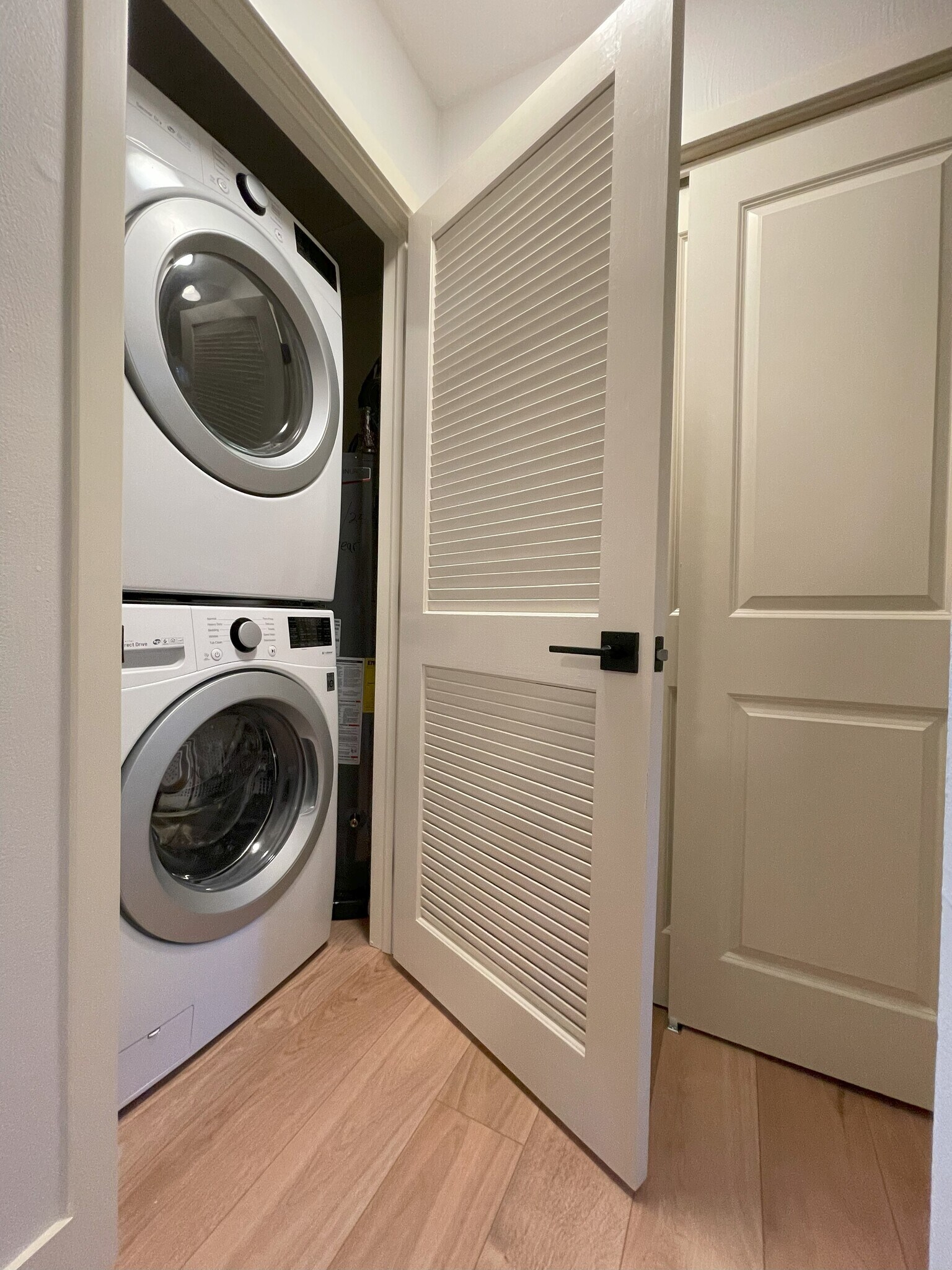 Washer & Dryer - 4665 Field St