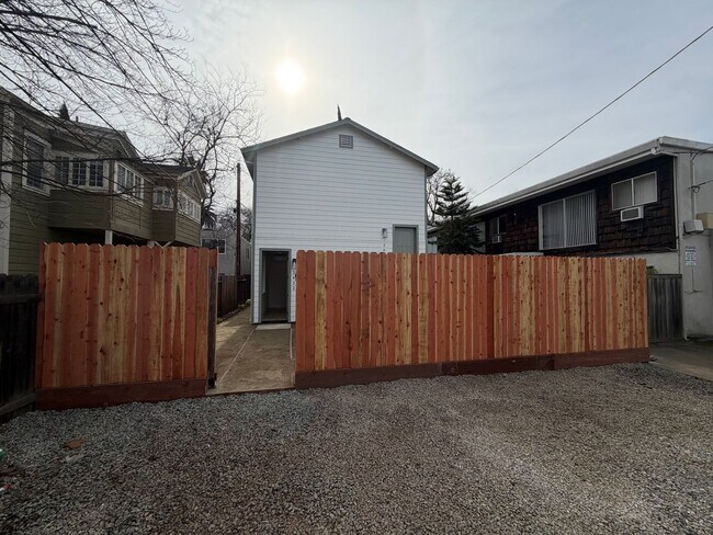 Building Photo - 2420 Kayak Alley