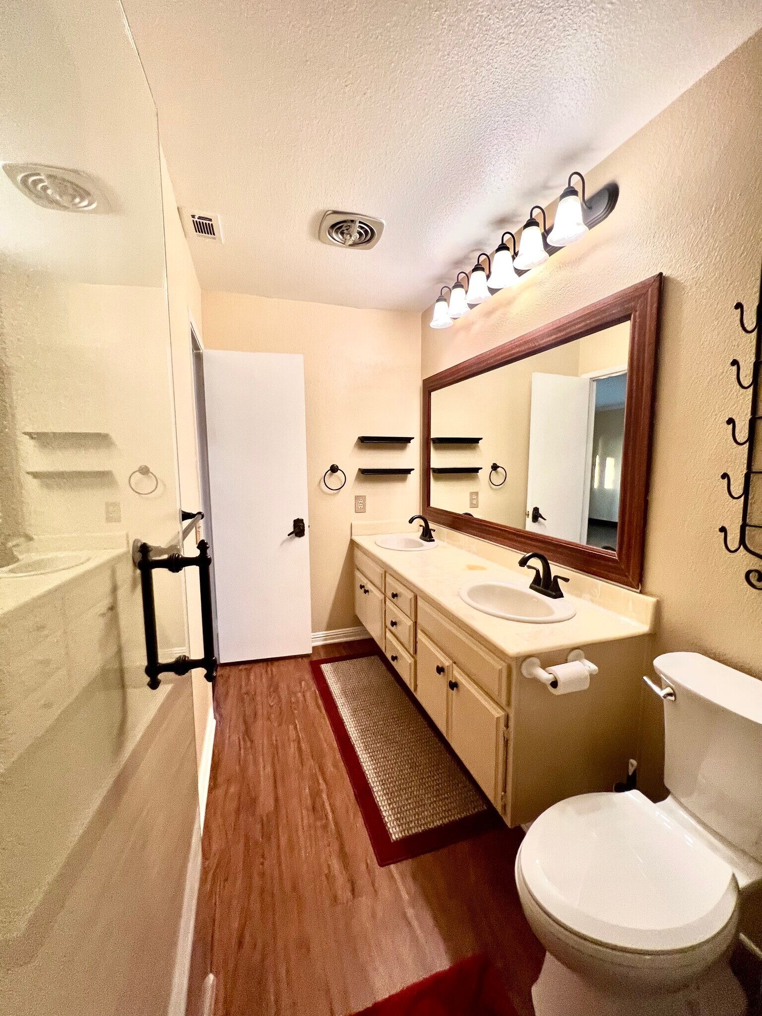 Building Photo - 19225 Index St