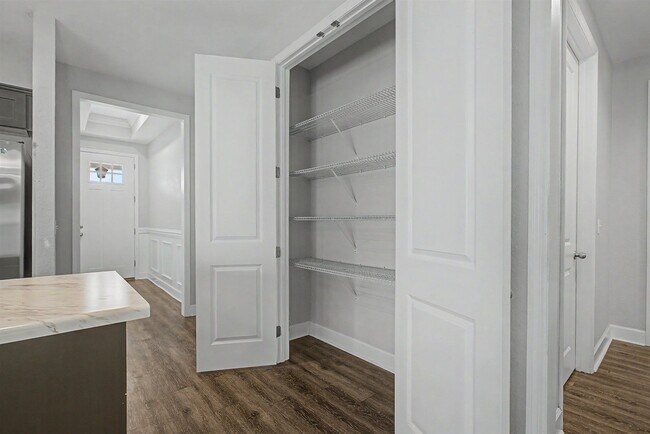 Building Photo - 4482 River Breeze Ln