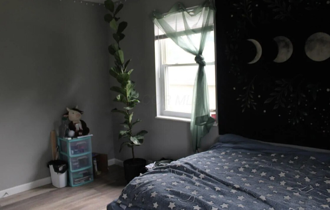 Building Photo - 266 S Westgate Ave