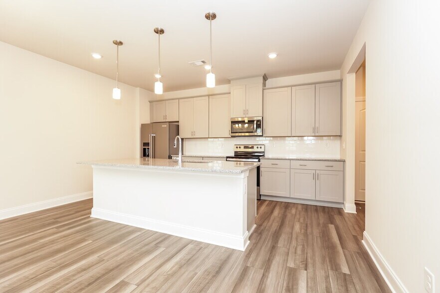 Building Photo - 1612 Espy Aly