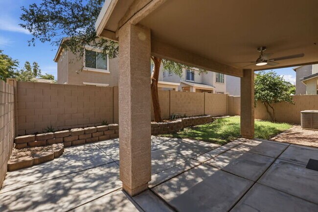 Building Photo - 4265 E Windsor Dr