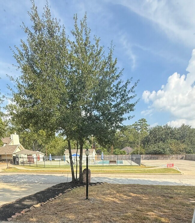 Building Photo - 25915 Drybrook Rd