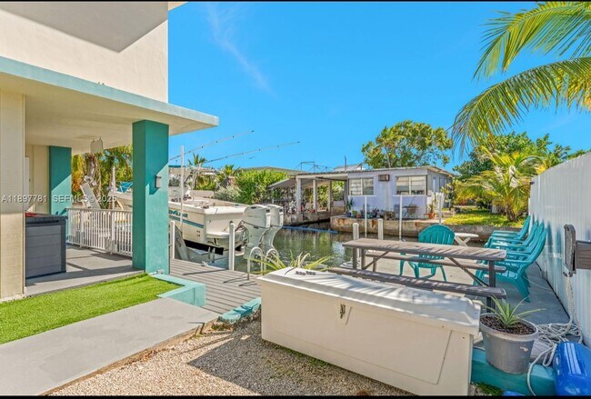 Building Photo - 67 Coral Dr