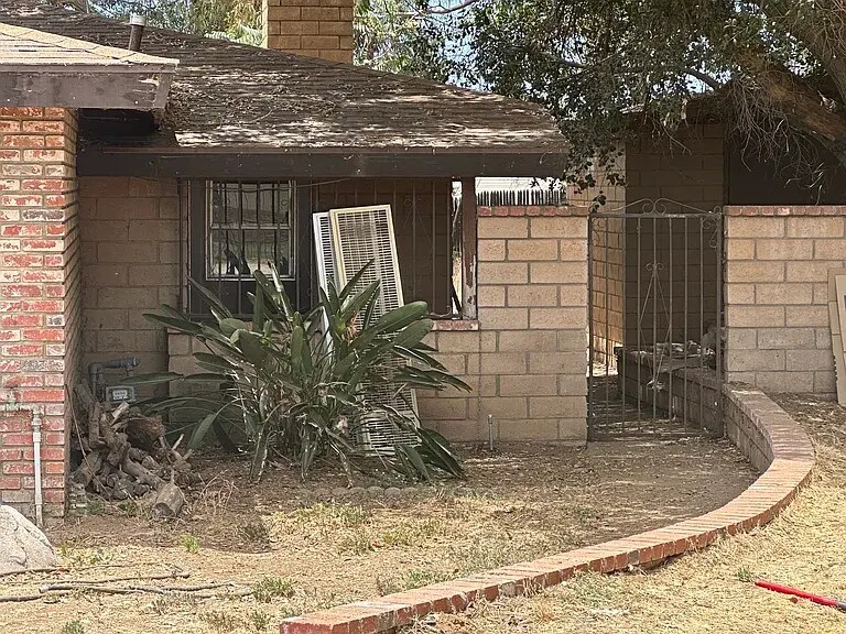 Building Photo - 10315 Acacia Ln