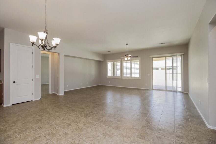 Building Photo - 20858 E Sunset Dr