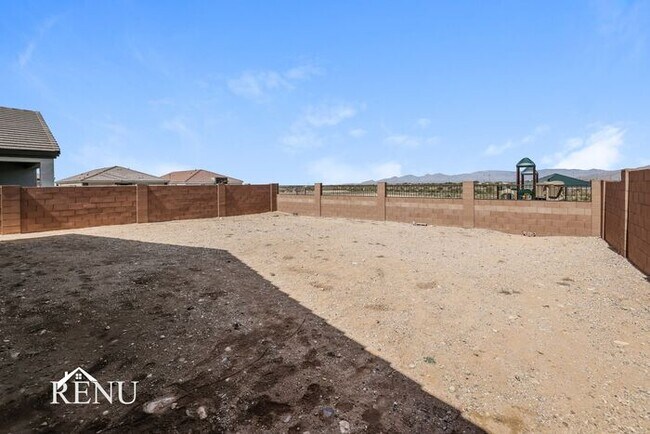 Building Photo - 12717 E Giada Dr