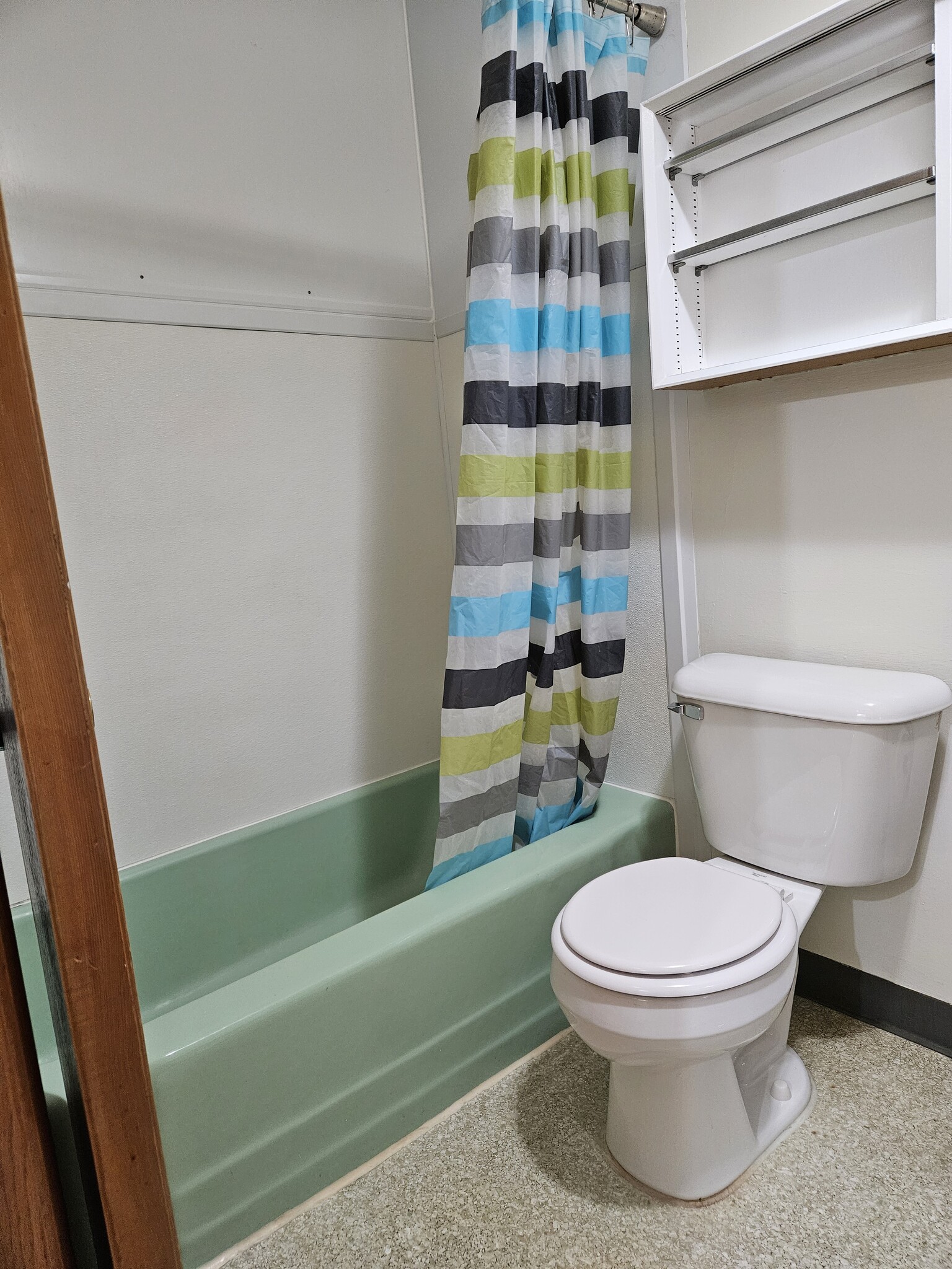 Bathroom - 1106 W Wisconsin Ave