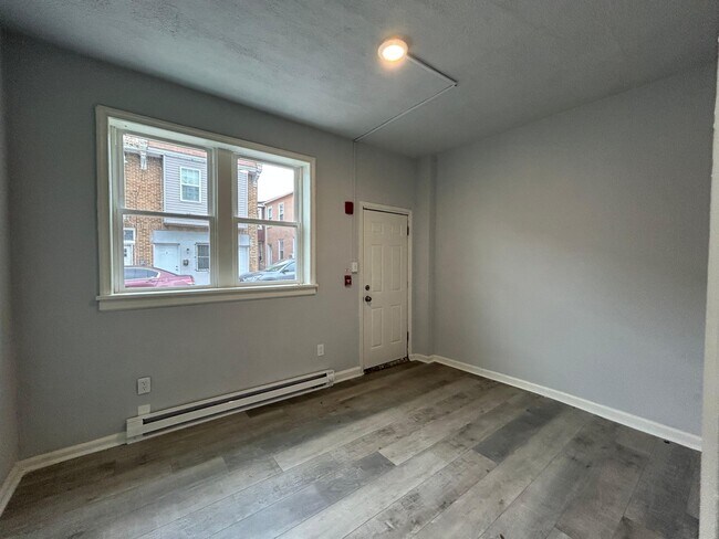 Building Photo - 1671 Orthodox St
