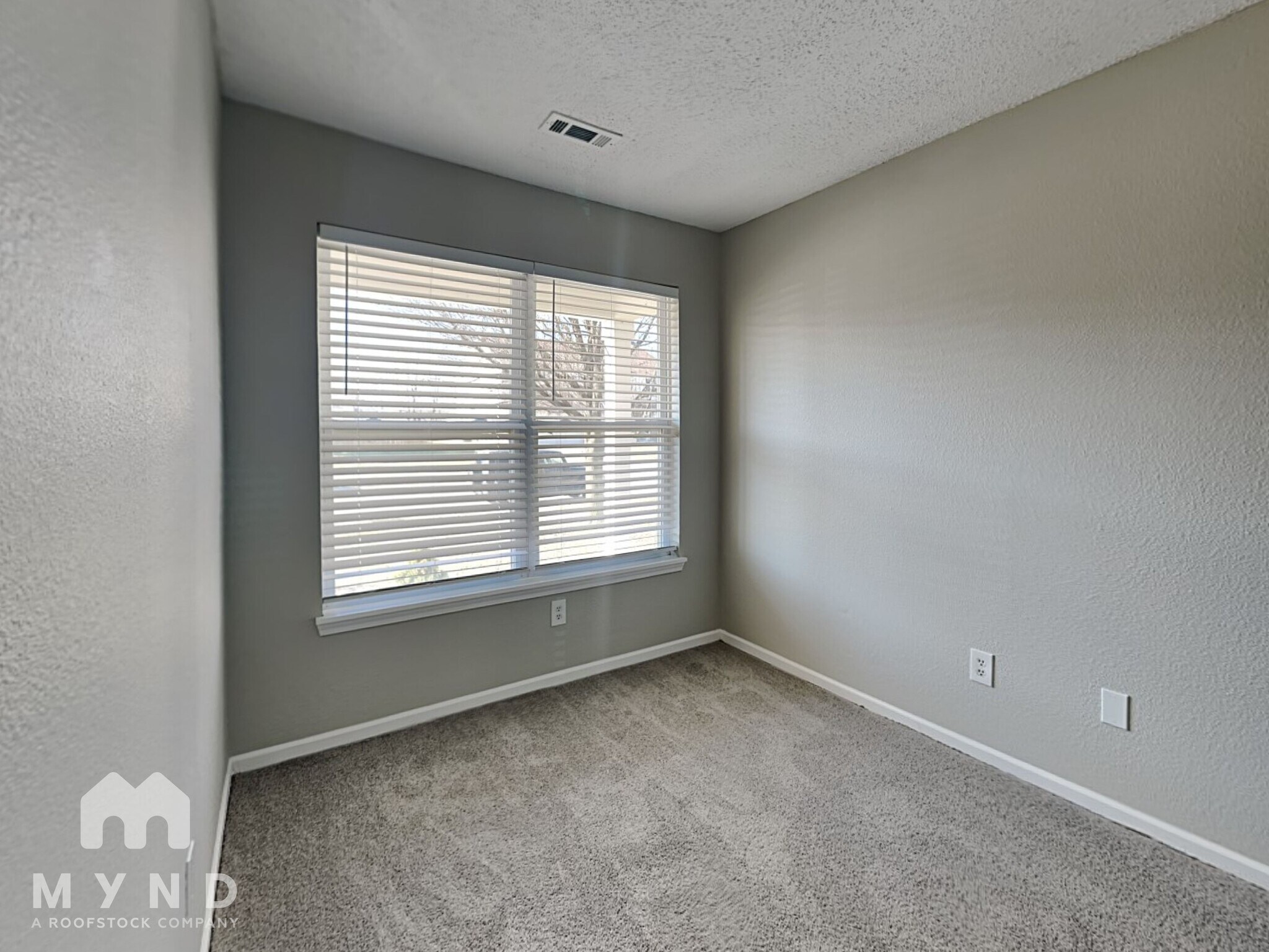 Building Photo - 1315 Osprey Way
