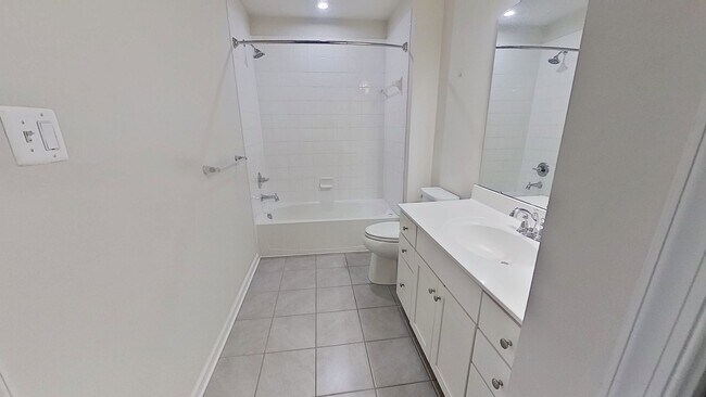 Building Photo - Updated 3-Bedroom Condo at The Villas at Greenleigh