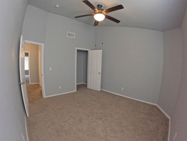Building Photo - 3867 Thurston Ct