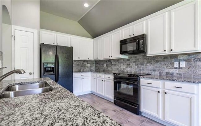 Building Photo - 254 Avondale Ln