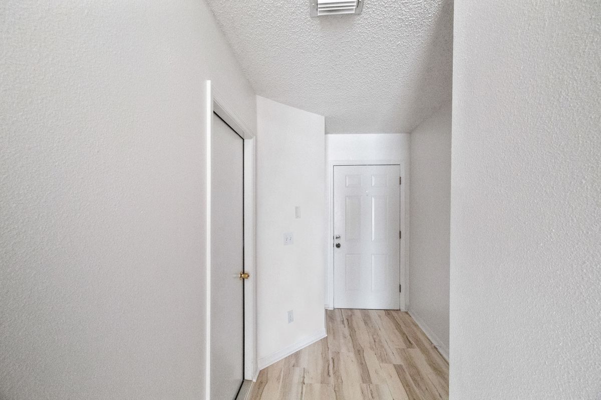 Building Photo - 13307 Ashbark Ct