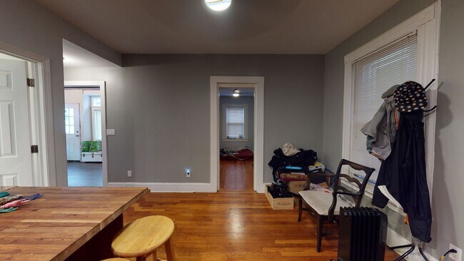 Building Photo - Charming 1BR + Bonus Sunroom - Near Yale, ...