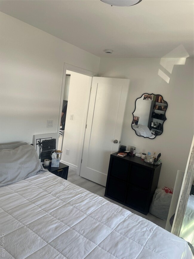 Building Photo - 7 Anawanda Rd