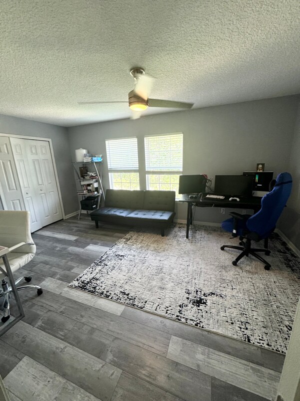 Building Photo - 955 Churchhill Ln