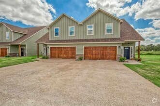 Building Photo - 142 Eagle Meadow Dr