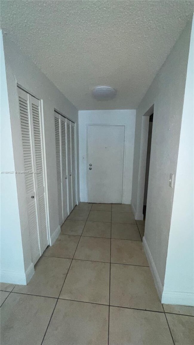 Building Photo - 1805 Sans Souci Blvd