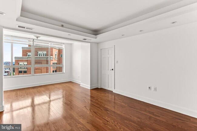 Building Photo - 2181 Jamieson Ave
