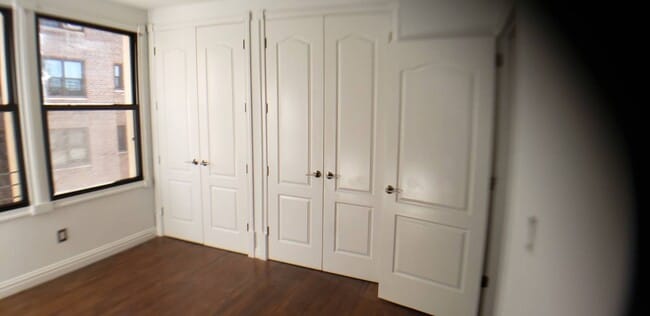 Building Photo - 42 Park Terrace E